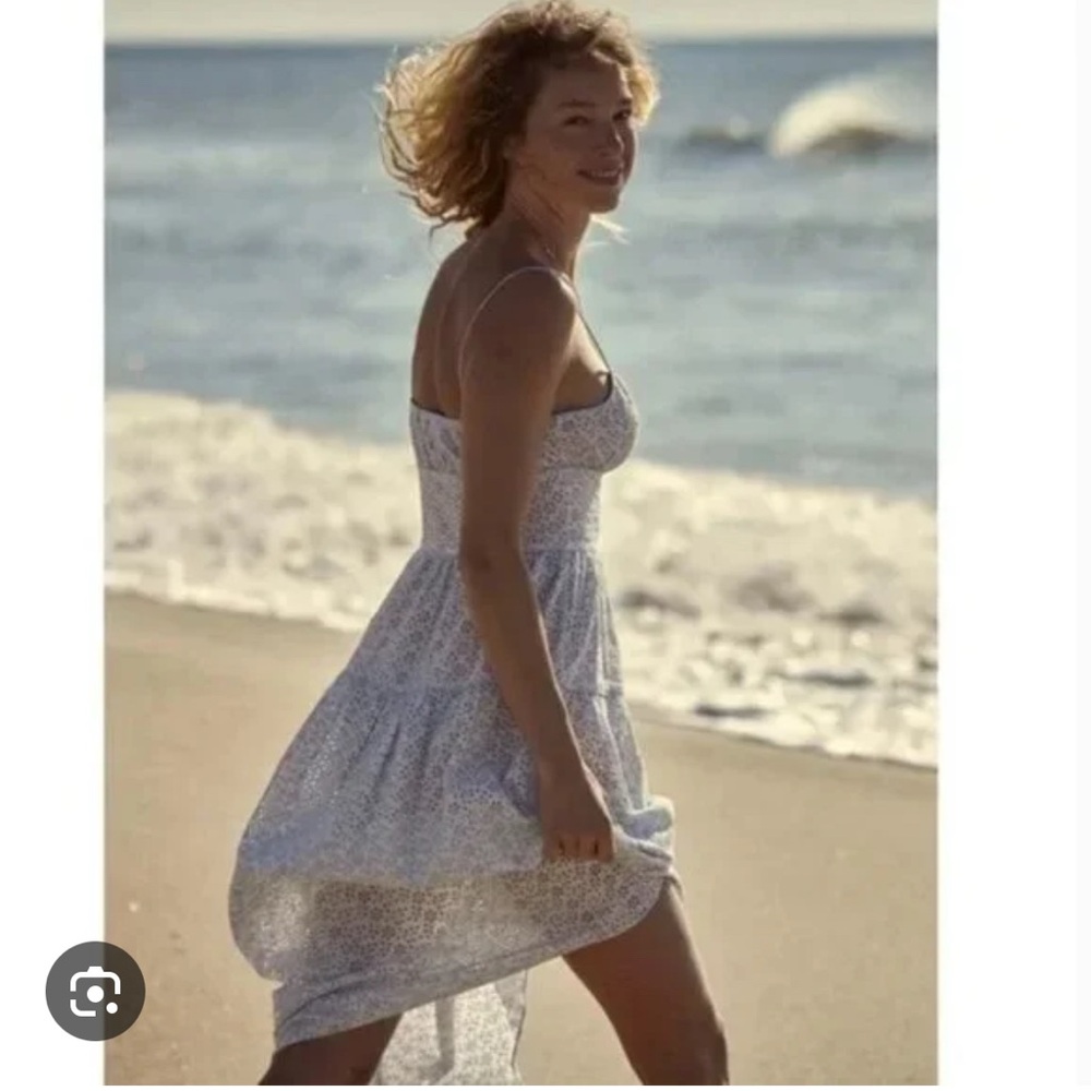 Doen White Floral Midi Dress